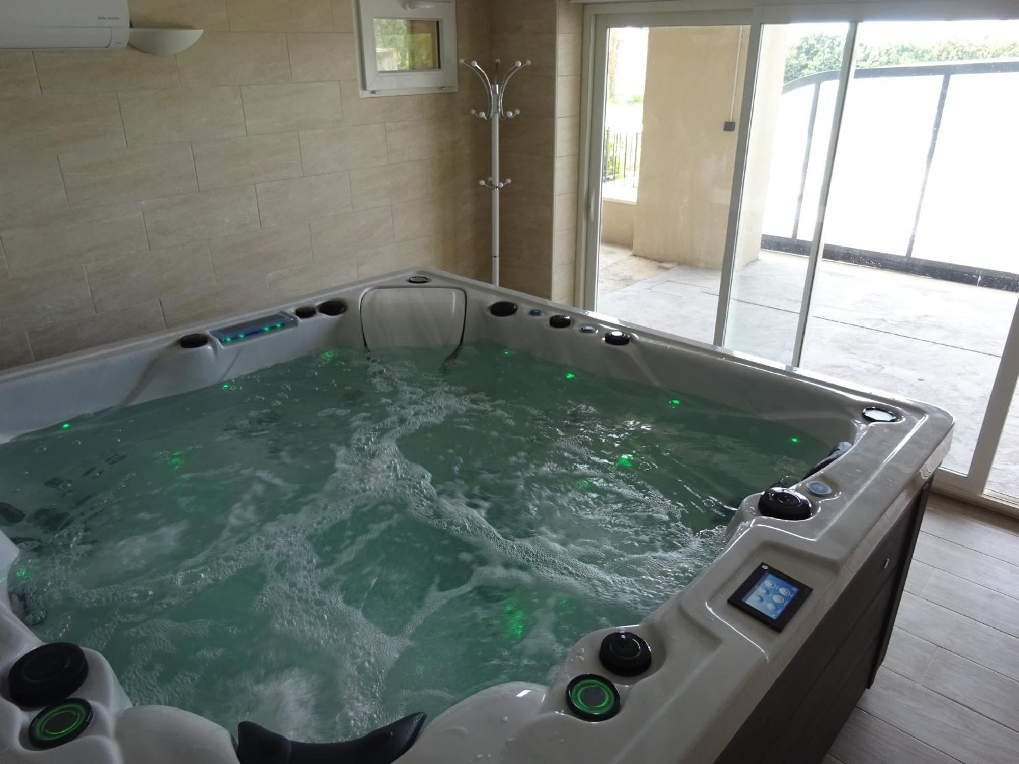 Holiday home La Bonnelle Piscine Grillon